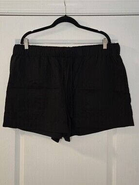 NWT Hilary Radley XXL Black pull on shorts With Side Pockets Midrise 4.5" Inseam